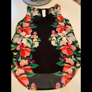 Old Navy floral flowy sleeveless blouse. Size SP.